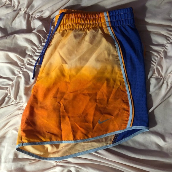 Nike Dri-Fit Shorts - Picture 3 of 4